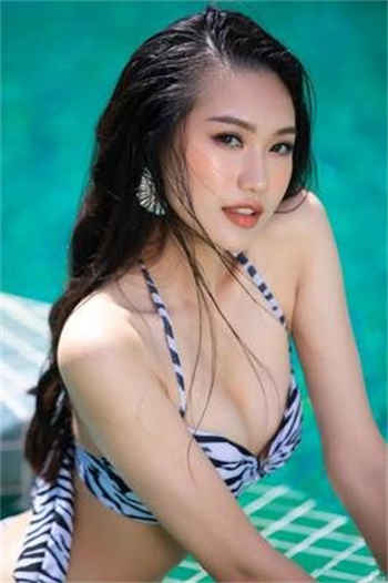 山村小学校长刘桃刘芬冯强