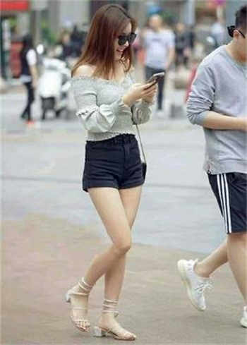殴打儿童视频