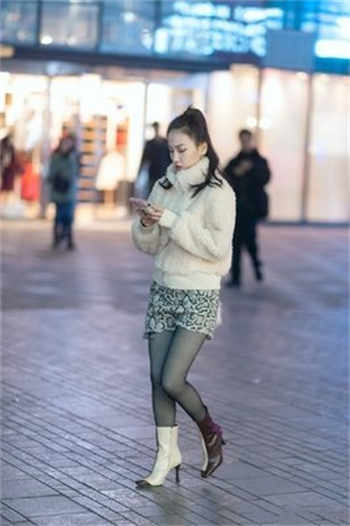 敬老院被五六个老人小说