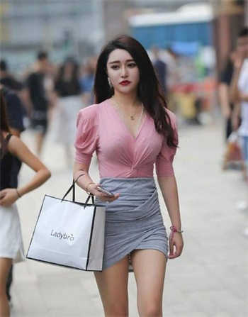 刘梦刘蓓女装