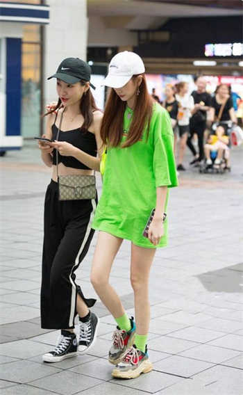 总统套房内无奈挣扎