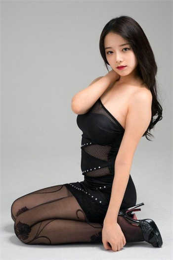 果冻传媒老狼八零婚纱