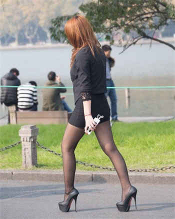 女主盗墓探险小说gl