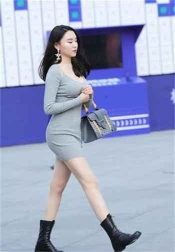 狠狠地含住了她的花蕊