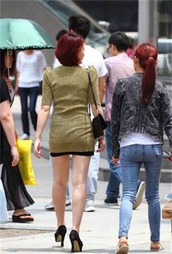 老婆突然远赴同学聚会