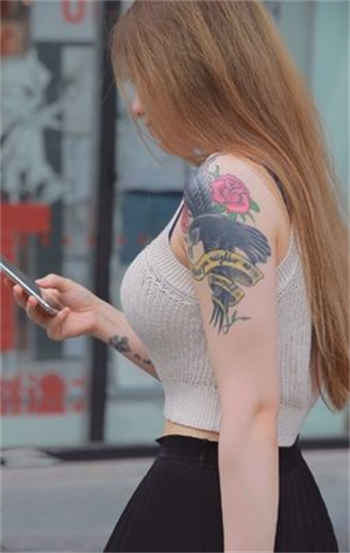 波谷人艺人术图库