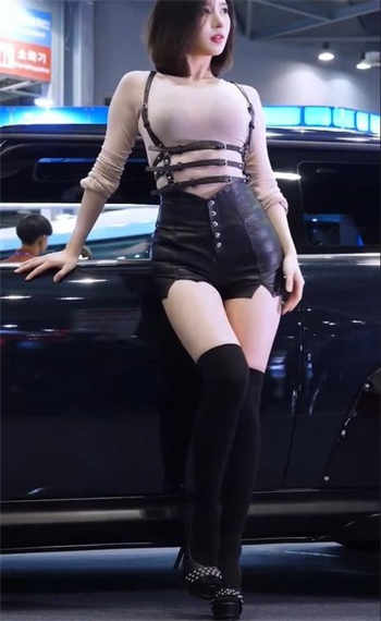 小兔软糖红色洛丽塔