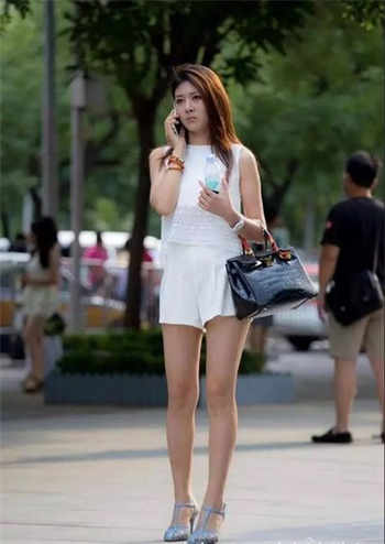 麻豆演员寻小小照片