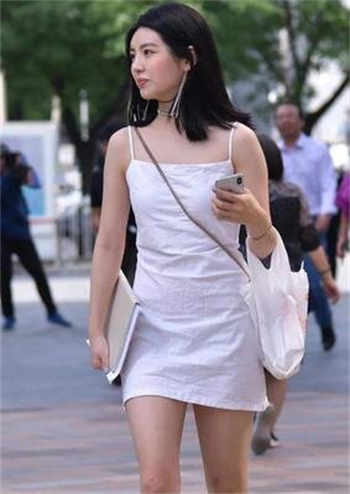 烧烤派对上的醉酒夫妇中字