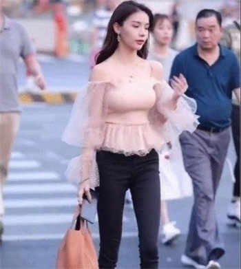 蓝天航空第三部唐蕊