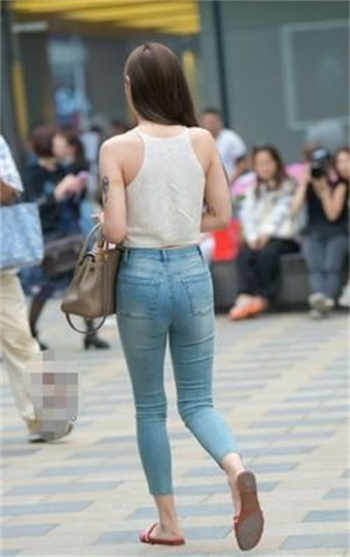 我成秦羽墨的未婚夫笔趣图