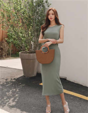 @沈樵quella