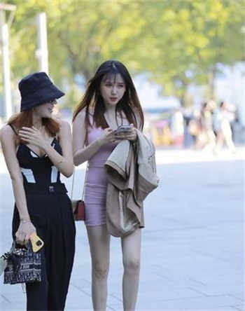 带老婆去黑灯舞亍