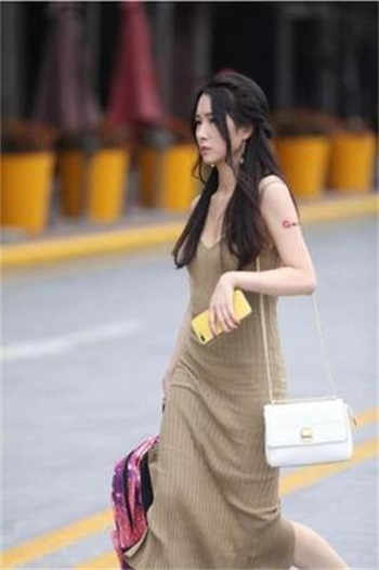 uu江可爱在哪个软件