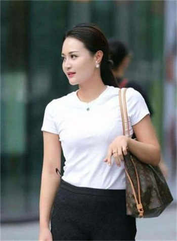 女主叫冷兮的小说是什么