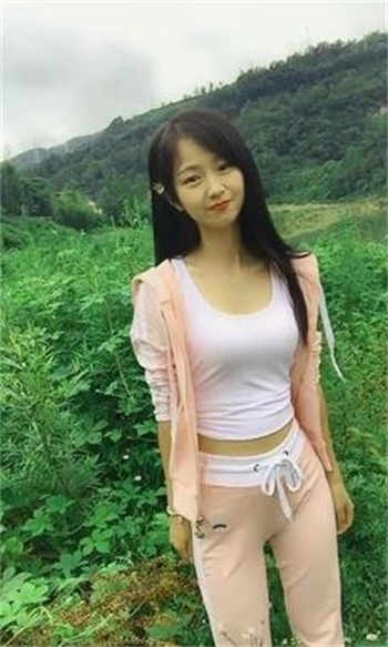 车每颠一下就顶一下