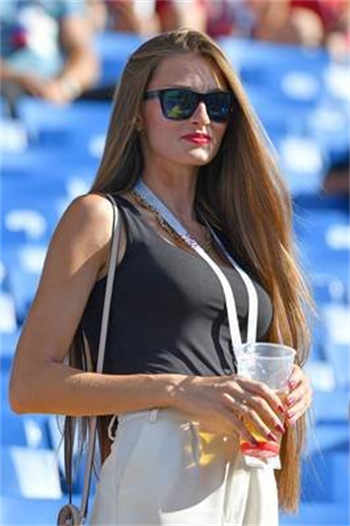 湖北光头和女儿监控被发现