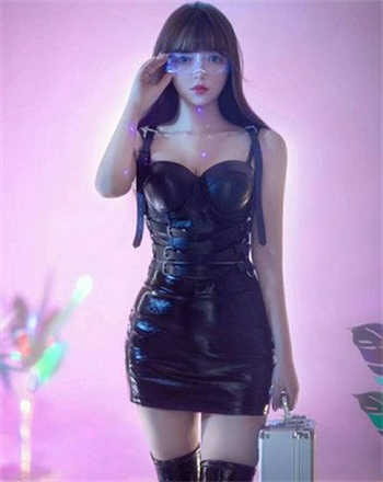 sw493短发女