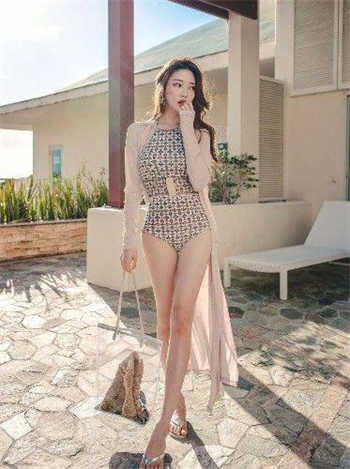 母女共侍一夫小说